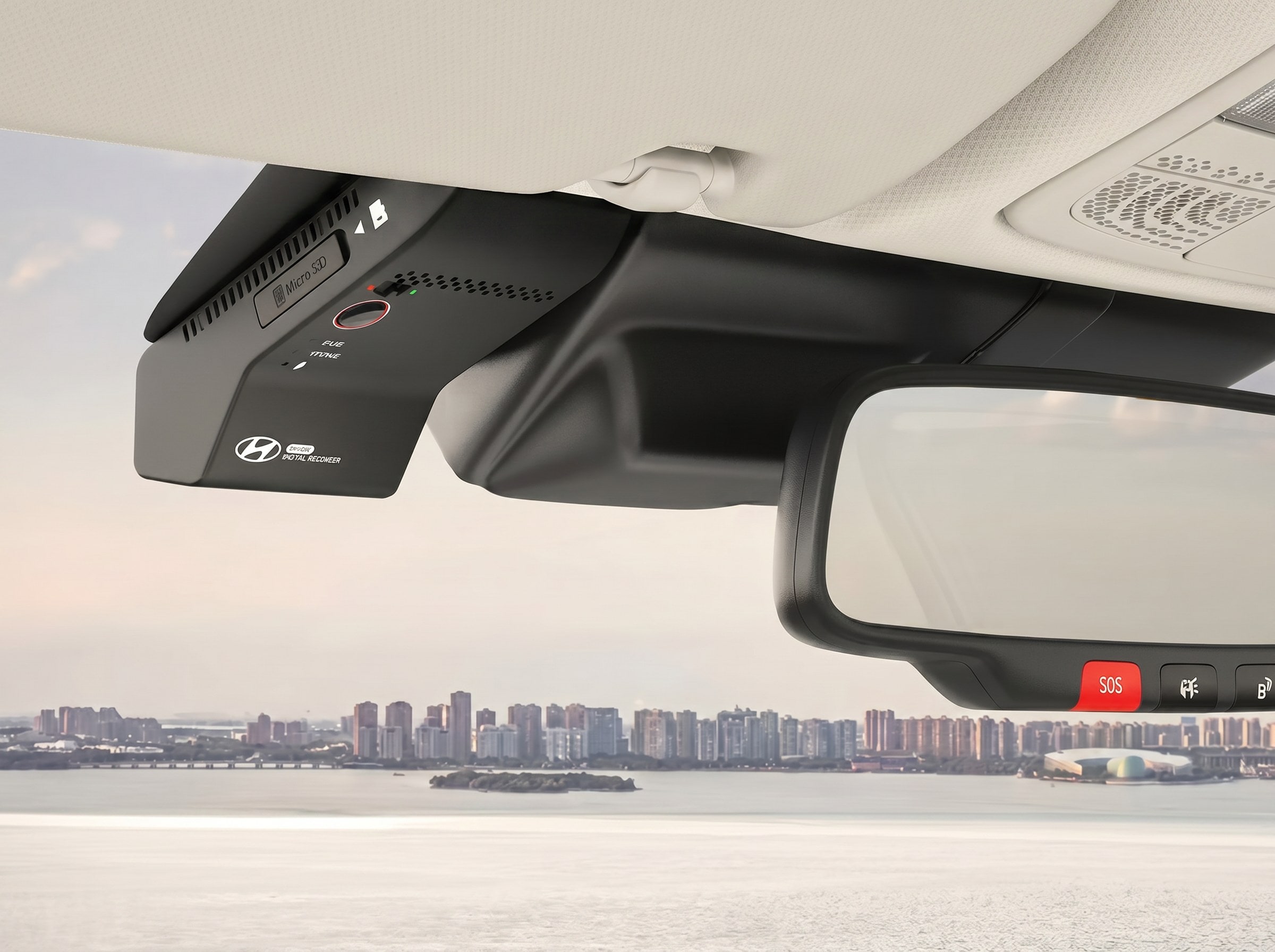 Dual 52.06 cm (10.25” + 10.25”) integrated displays (Infotainment & cluster)