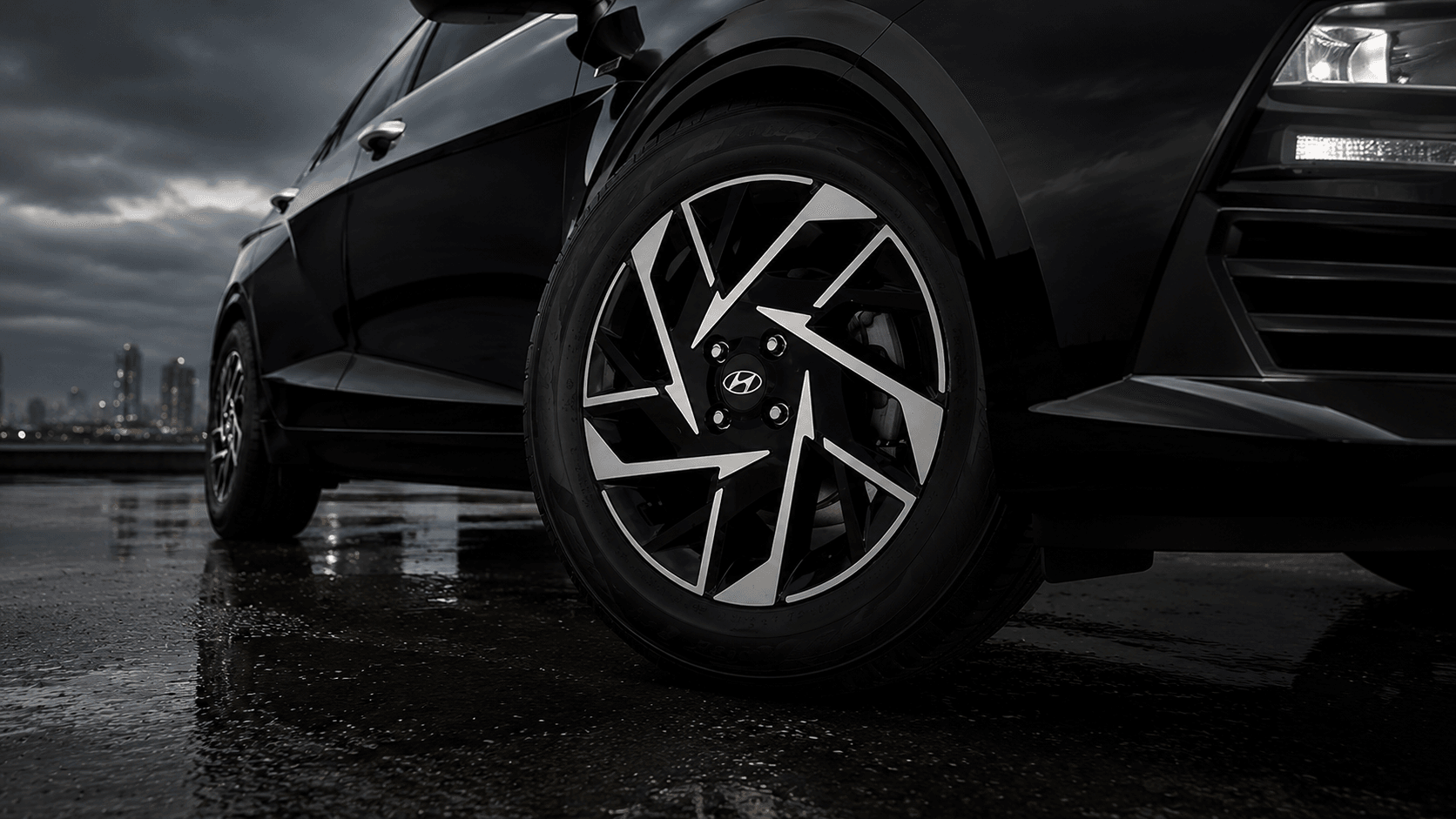 R16 (D= 405.6 mm) Diamond cut alloys