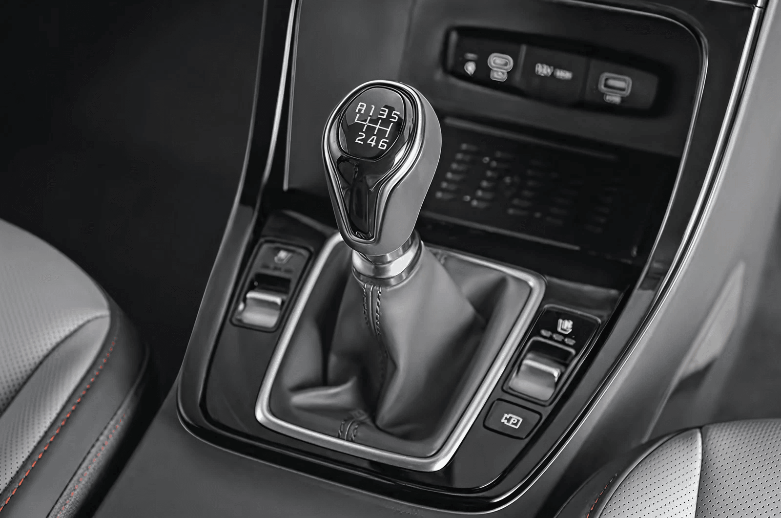 Choice of transmission (MT, AT, DCT & IVT)