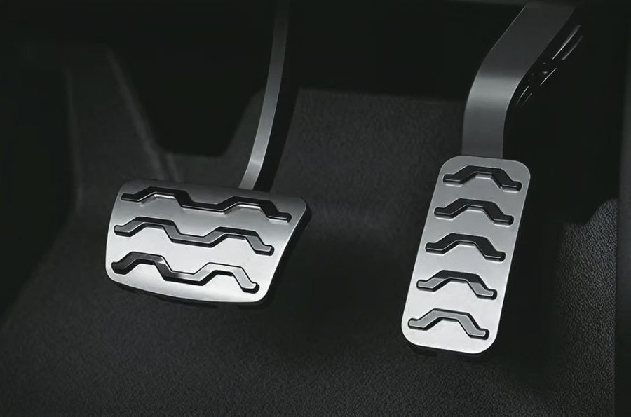 Metal pedals