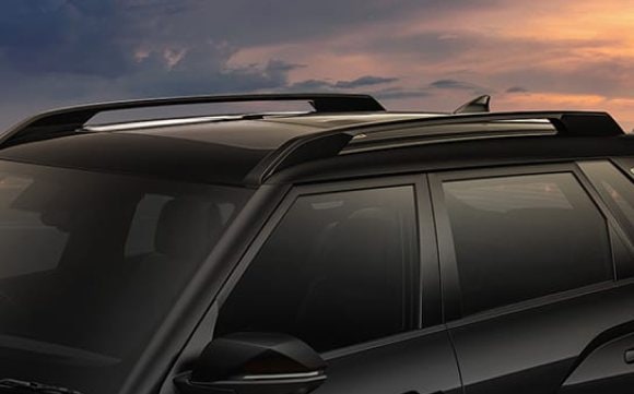 Black painted bridge type roof rails