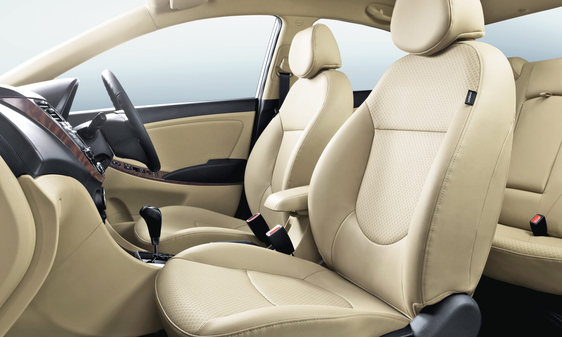 Hyundai Fluidic Verna - Active 3